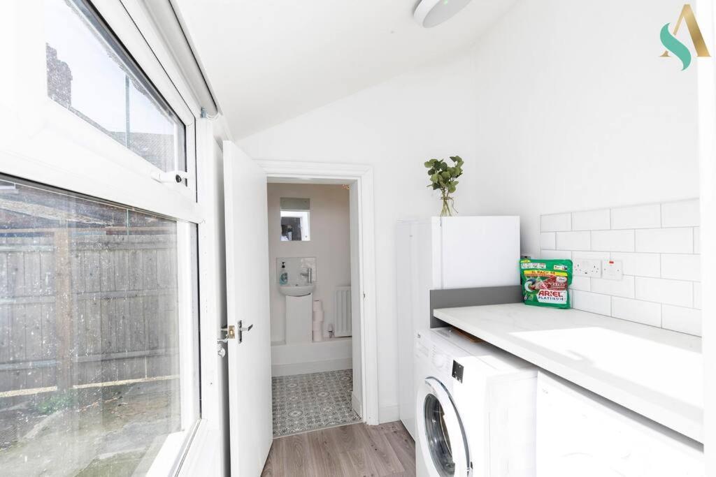 5 Double Bedrooms With Ensuites - Teesside House Tsac Redcar Zewnętrze zdjęcie